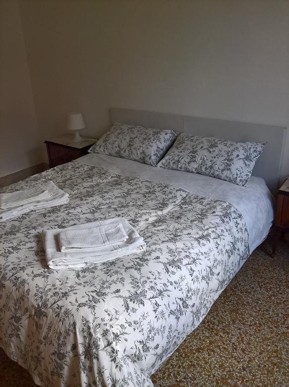 パレルモ Marchese Ugo Bed & Breakfast エクステリア 写真